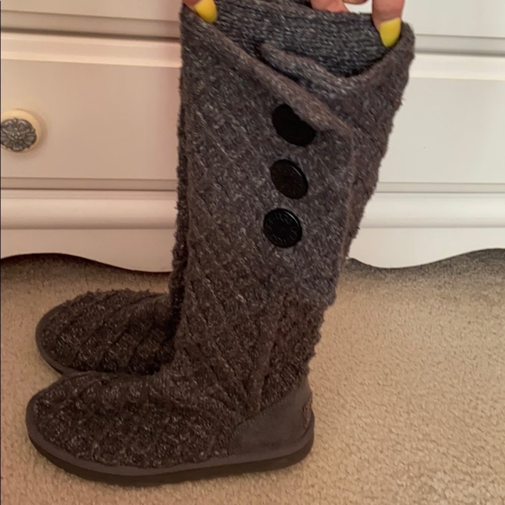 Ugg sweater boots